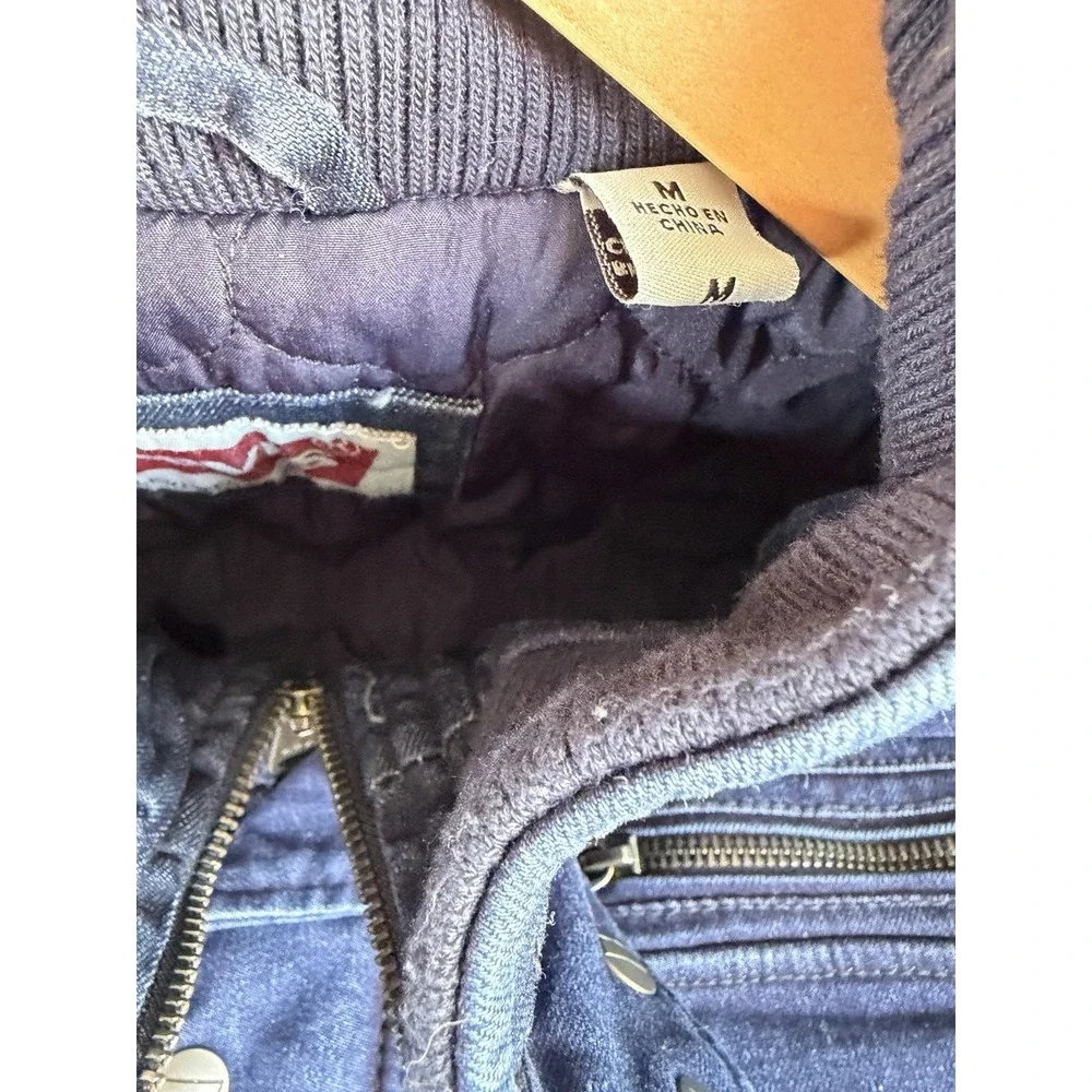 Levi's Jacket Mens Medium Blue Denim Quilted Lined Zip Snap Front Stand Collar